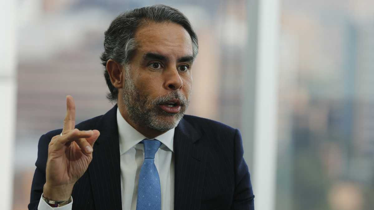 Semana: Gas pero también Monómeros están entre las adquisiciones que haría Colombia a Venezuela