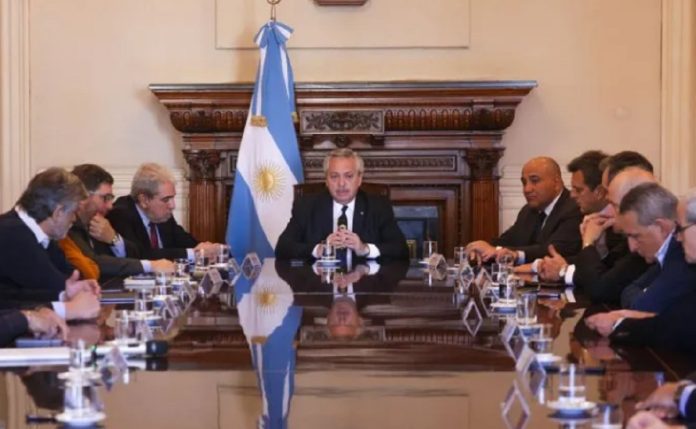 Alberto Fernández se reúne con su gabinete