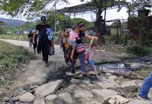 Defensor del Pueblo de Colombia aboga por derechos de niños en la frontera
