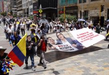 Los colombianos protestan