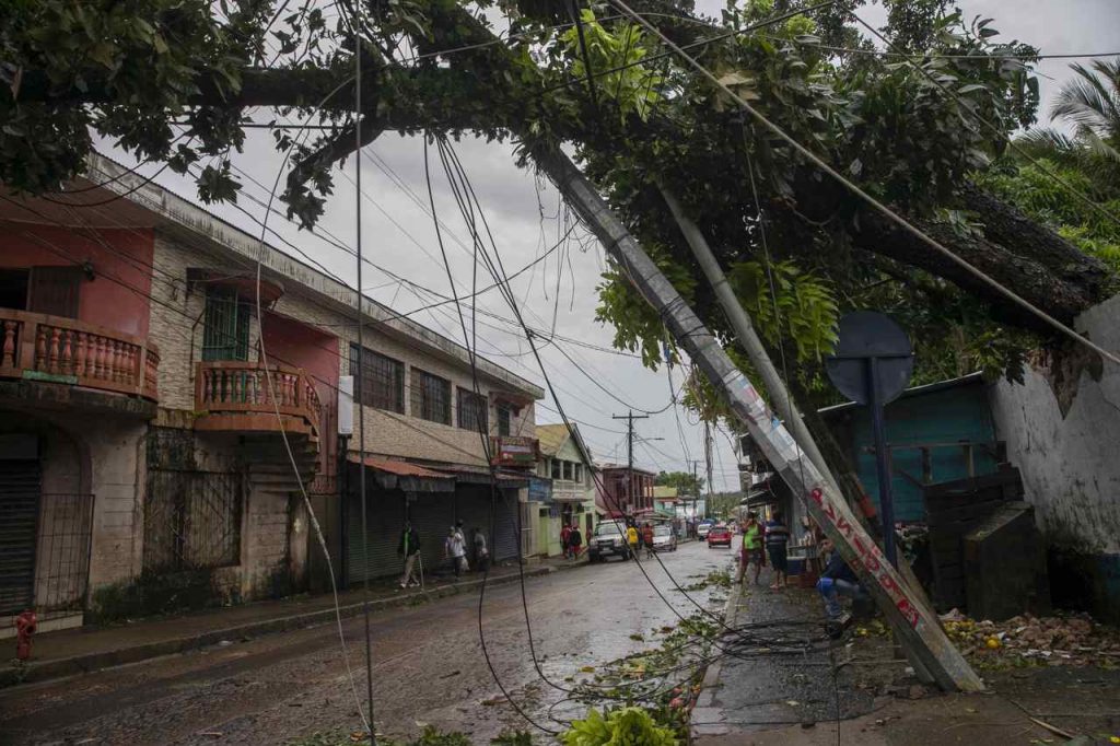 Julia se degrada a depresión tropical, pero mantendrá lluvias en Honduras