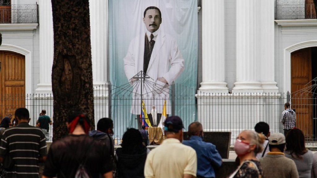 Maduro asegura que el Vaticano aprobó canonización del venezolano José Gregorio Hernández
