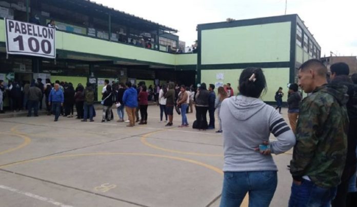 Comenzó la jornada de votación en Perú
