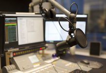 Unas 40 oenegés rechazan suspensión arbitraria de emisoras de radio