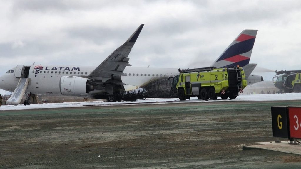 Accidente en aeropuerto de Lima desata el caos en el transporte aéreo de Perú