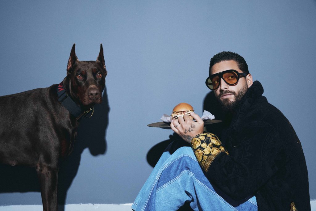Maluma inauguró su restaurante en Medellín, al que considera una "declaración de amor" por la identidad cultural colombiana