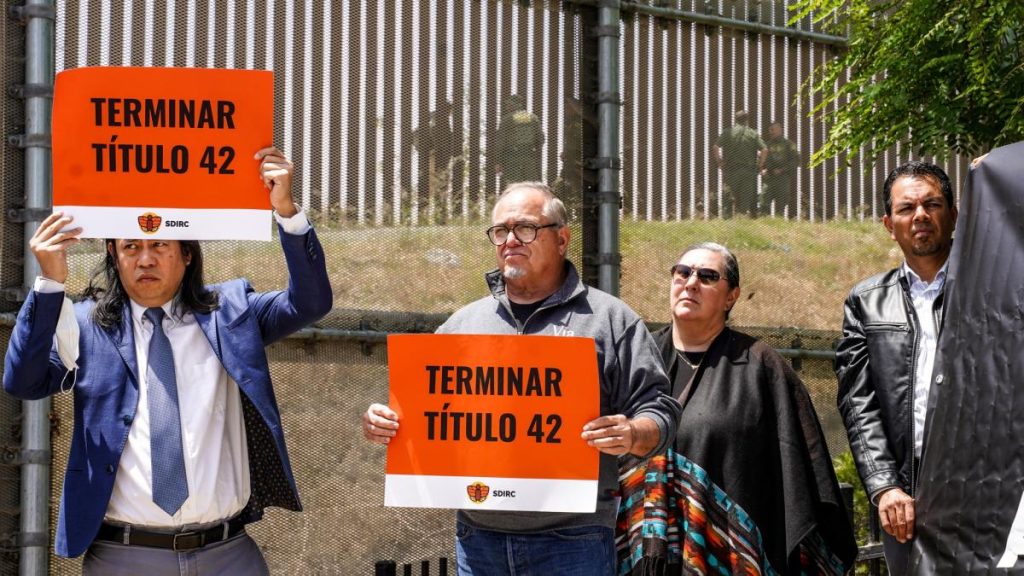 Quince estados de EE.UU. piden a un juez federal que mantenga el Título 42