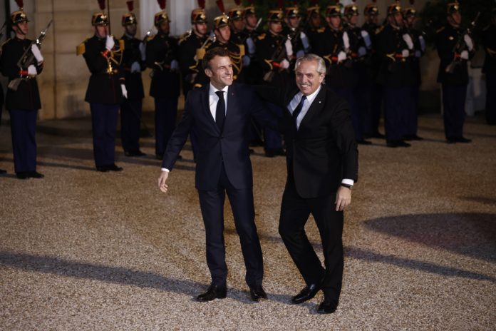 Macron agradece a Fernández