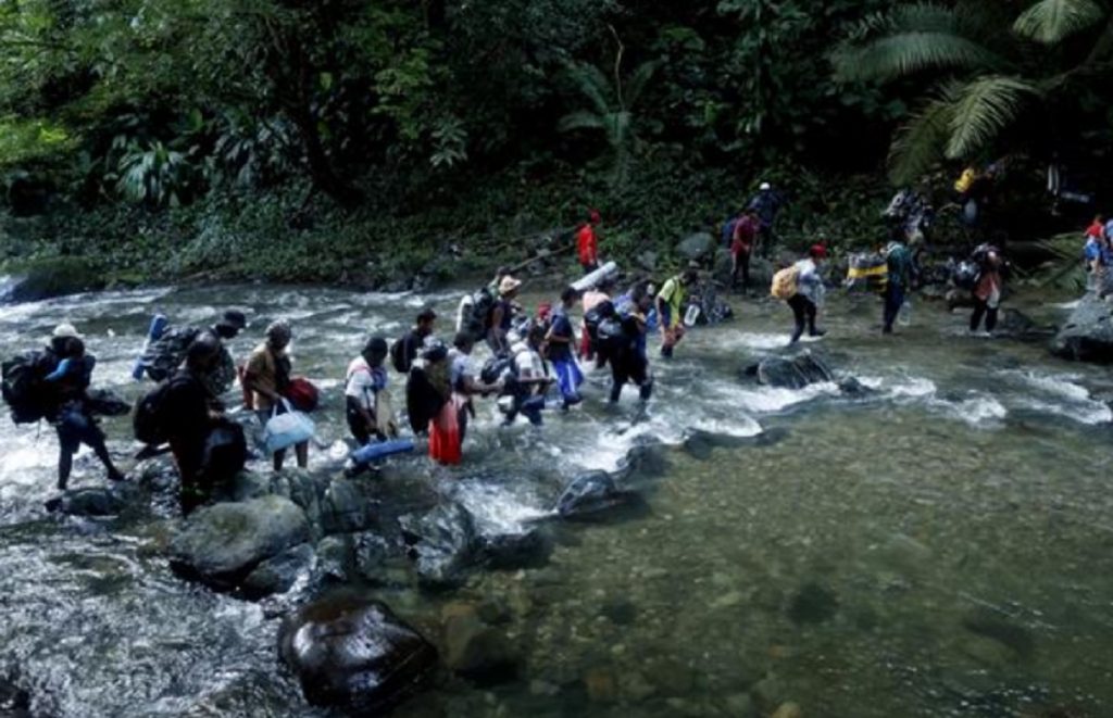 Sube tránsito de migrantes irregulares