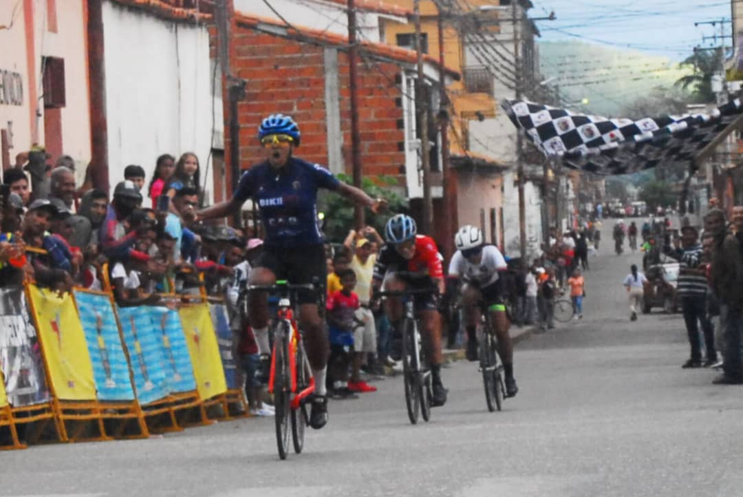 Anghisbel ganó en su tierra la segunda etapa de la Vuelta a Venezuela Femenina