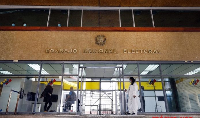 Foro Cívico insta a la sociedad civil a incrementar contraloría sobre el CNE