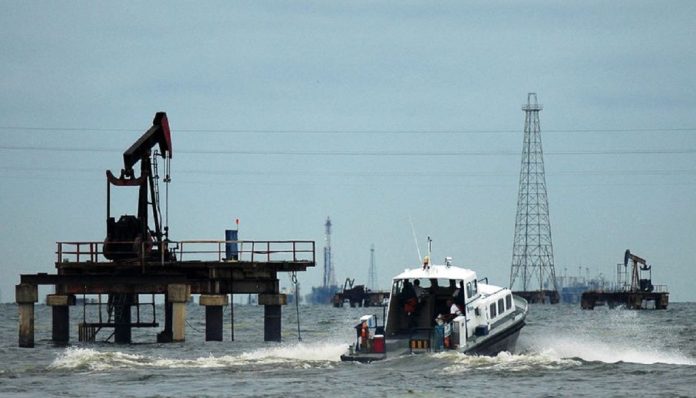 Reuters: Chevron aguarda por cargamentos de petróleo, pero Pdvsa quiere pagos