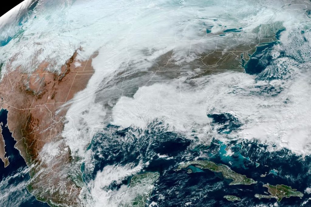 Tormenta invernal en EE.UU. provoca temperaturas mínimas históricas en Florida