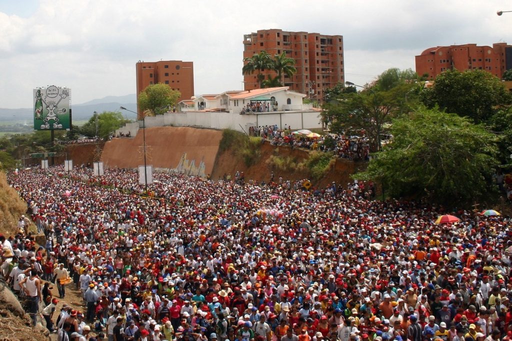 La procesión en datos: Más de 2 millones de devotos congrega hoy la Divina Pastora
