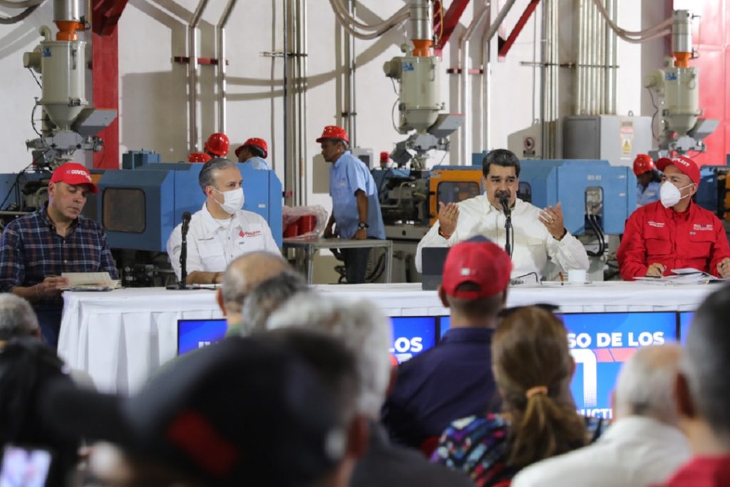 Maduro llama a trabajadores a protestar en contra de las sanciones