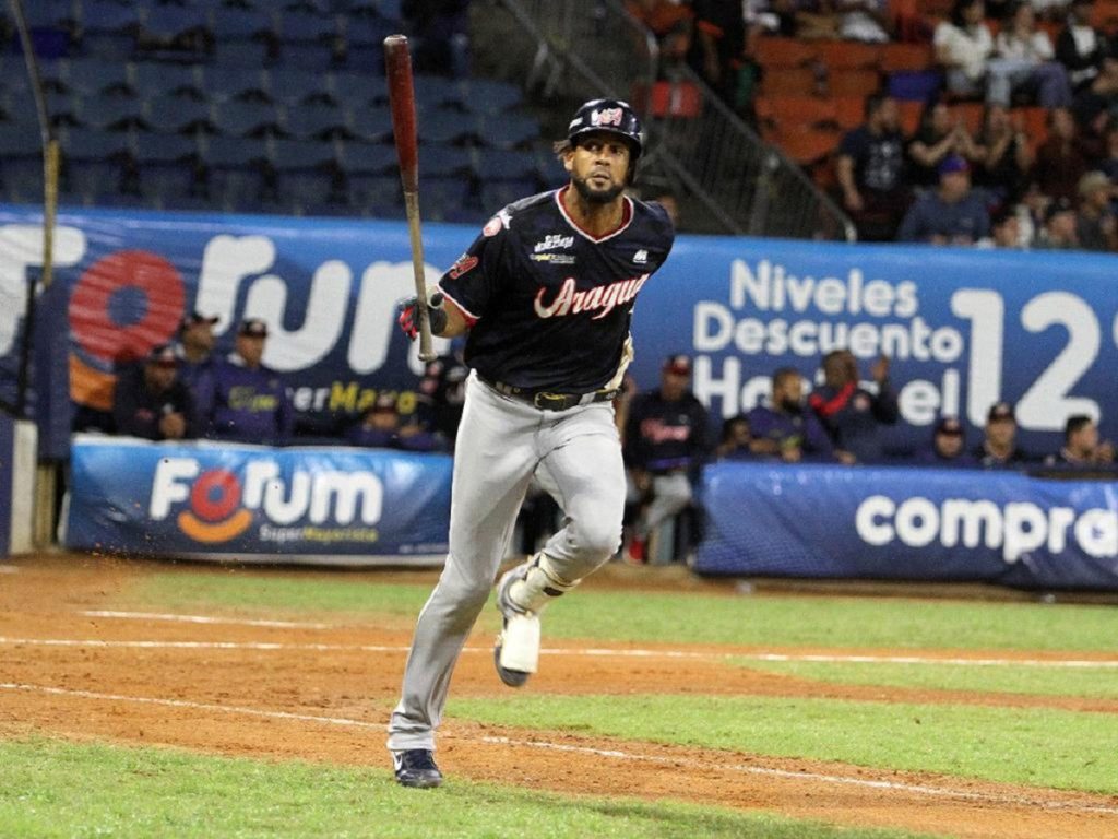 Tigres derrotó a Tiburones