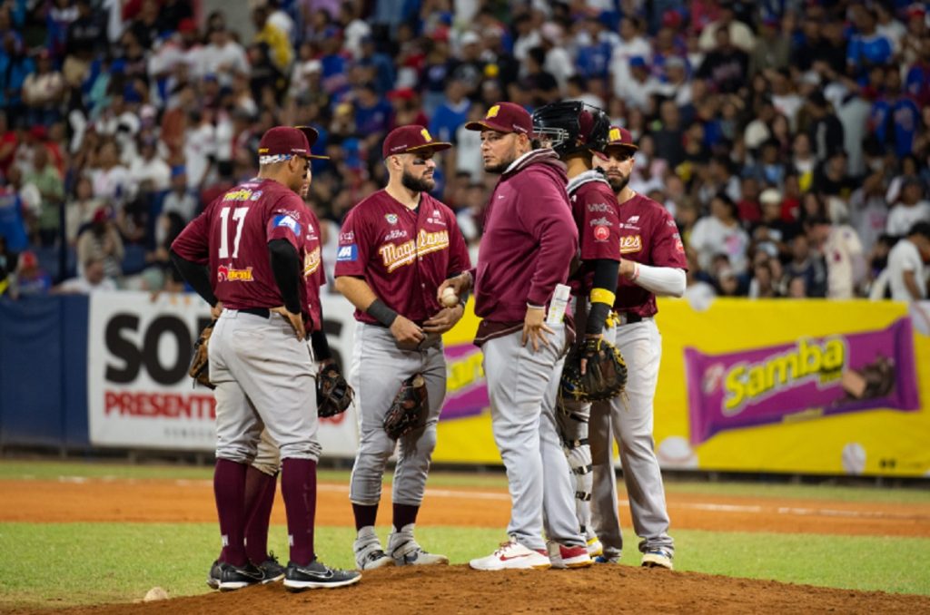 Tiburones a un paso de la final