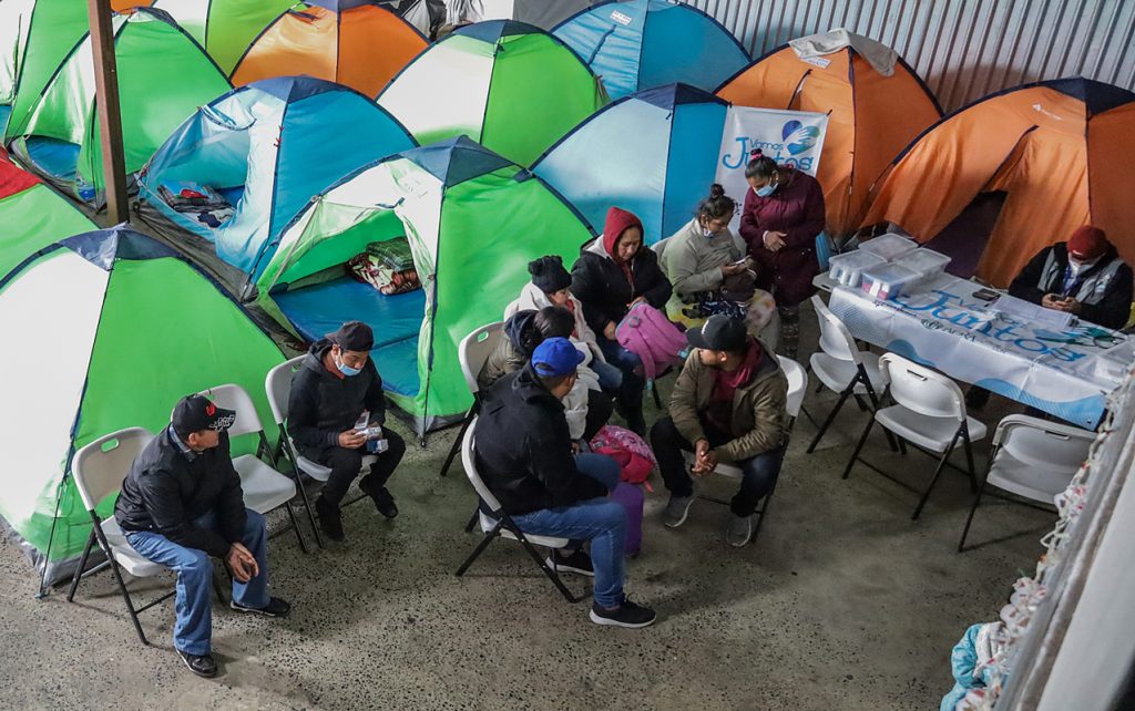 Oenegés en mexicana Tijuana rechazan nuevas políticas migratorias de EE.UU.