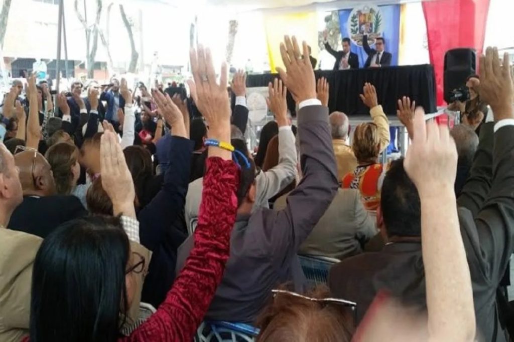 Gustavo Lainnette cuestiona a PJ: Fue el partido que más cargos ocupó en el interinato