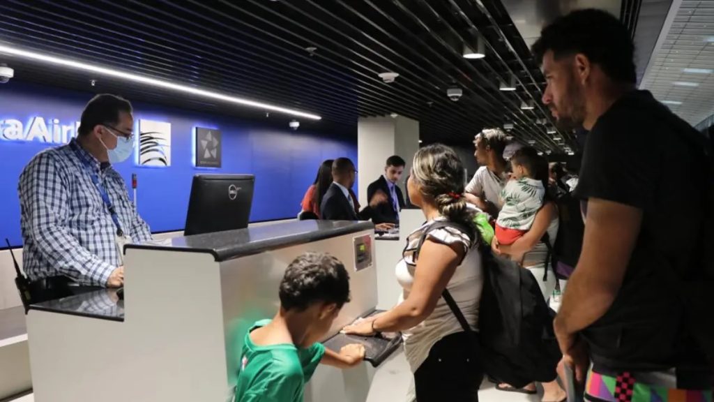 Más de 6 mil migrantes venezolanos han retornado con apoyo humanitario desde Panamá