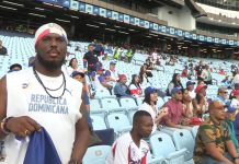Extranjeros calientan el ambiente de estadios casi vacíos en Serie del Caribe