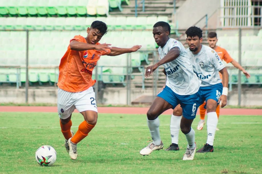 La Guaira consigue su primera victoria