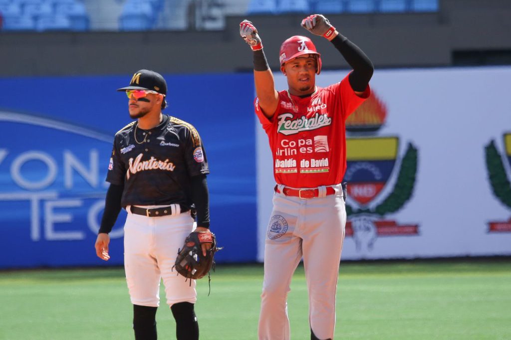 Panamá logra primer triunfo a expensas de Colombia por 6-5