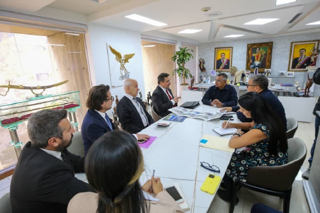 Venezuela anuncia cooperación eléctrica con Turquía, y ratifica lazos con Irán y Sudáfrica