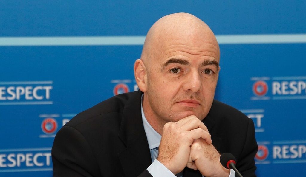 La FIFA retira a Indonesia