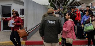 Política migratoria de EE.UU. mantiene en vilo a migrantes varados en México