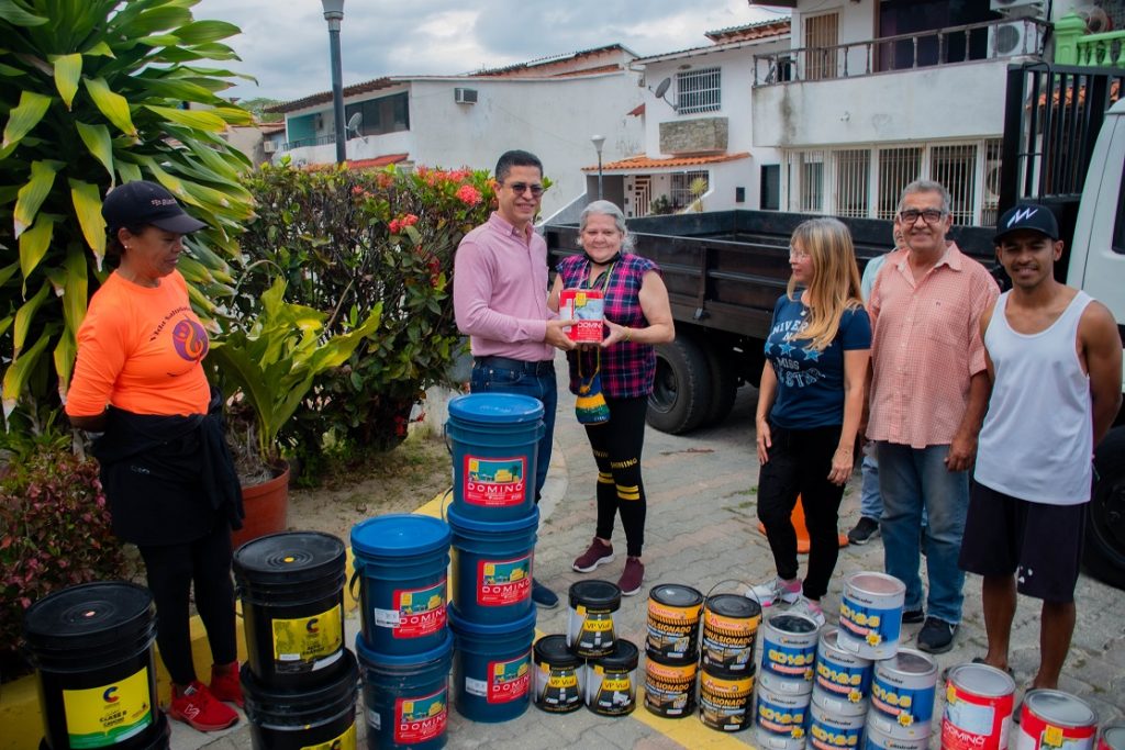 Alcaldía de San Diego donó pinturas a cuatro comunidades del municipio