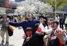 Reciben en Japón a sus "Samuráis"