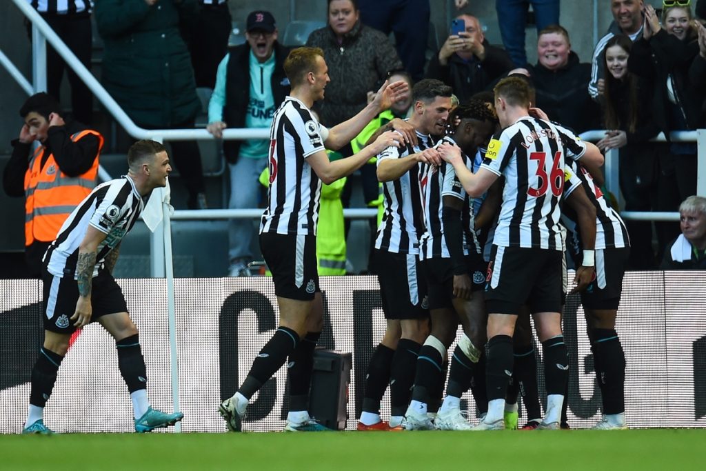 El Newcastle se metió en puestos de Champions