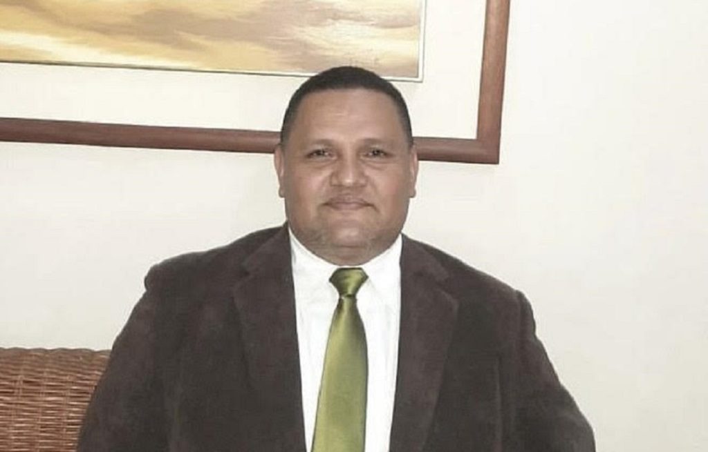 Servicio público: Paciente requiere urgente operación para poder volver a caminar