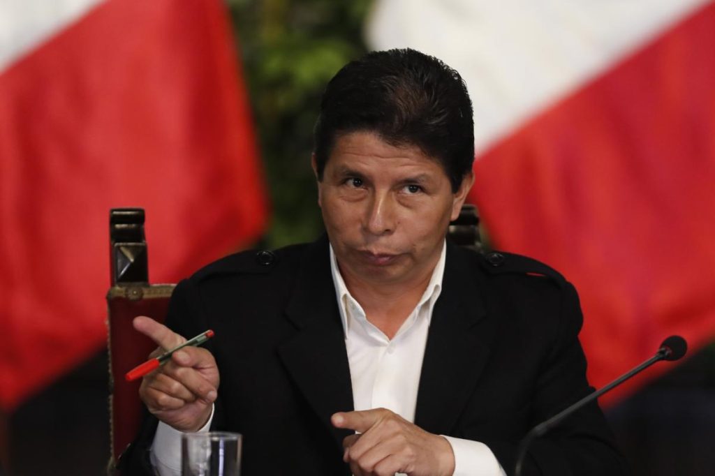Congreso aprobó informe que acusa a expresidente peruano Castillo por actos de corrupción