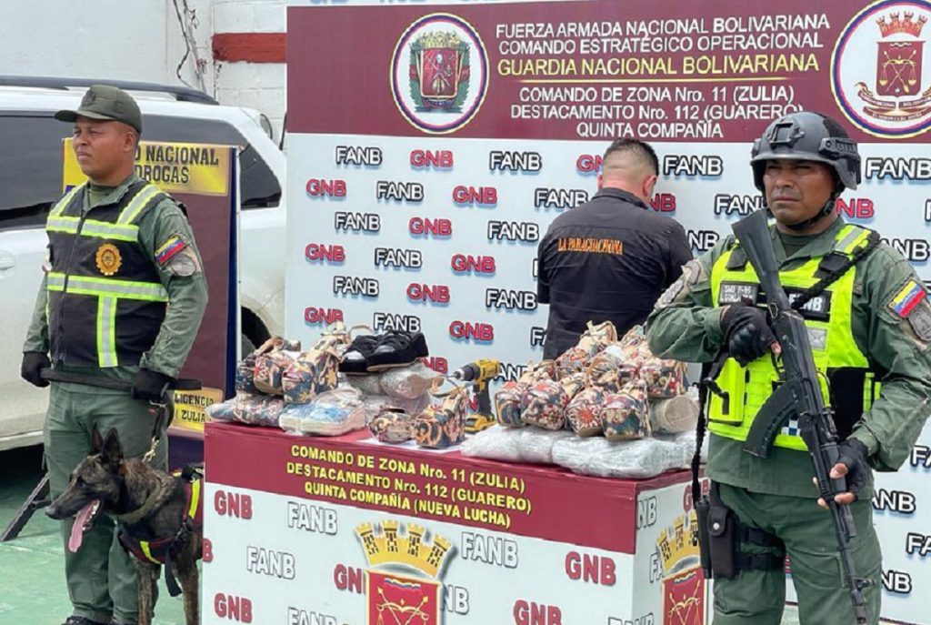 Militares de la GNB