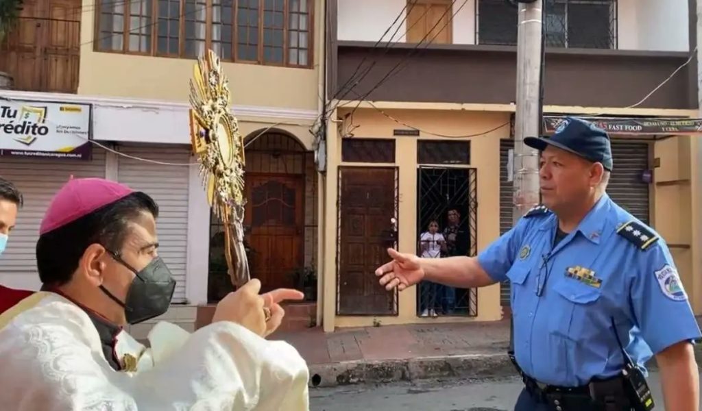 ONG condena las detenciones arbitrarias de tres sacerdotes nicaragüenses