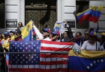 Proyecto de ley bipartidista quiere dar estabilidad a venezolanos en EE.UU.