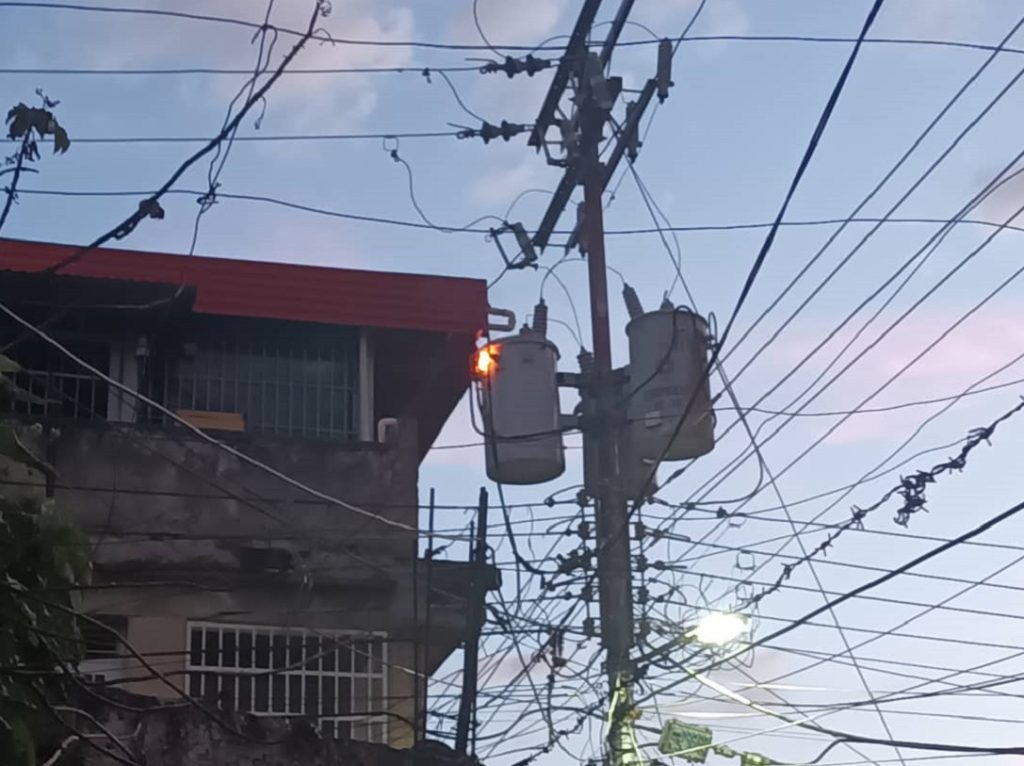 Intermitencia en el servicio eléctrico azota a varias comunidades de la Gran Valencia