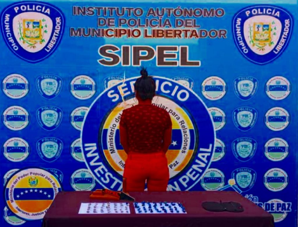Detenida mujer por posesión de sustancias ilícitas en el municipio Libertador