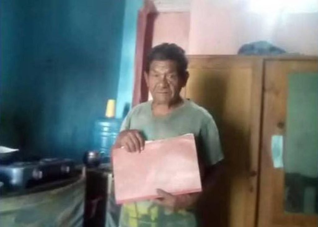 Arrestados los dos hijos de un adulto mayor que se unieron para desalojarlo de su vivienda