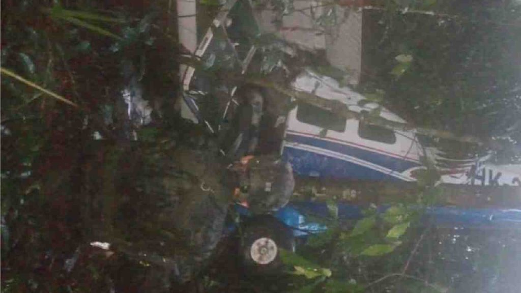 Recuperan los cuerpos de las tres víctimas mortales de un accidente aéreo en Colombia