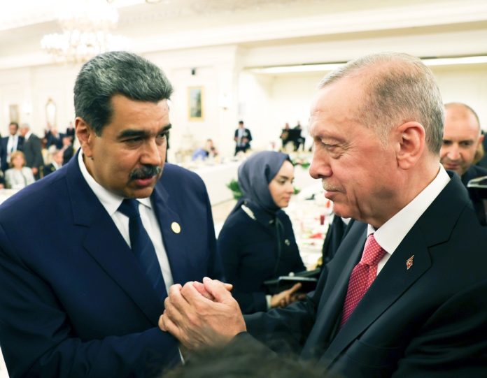 Maduro mantendrá cooperación profunda con Turquía en tercer mandato de Erdogan