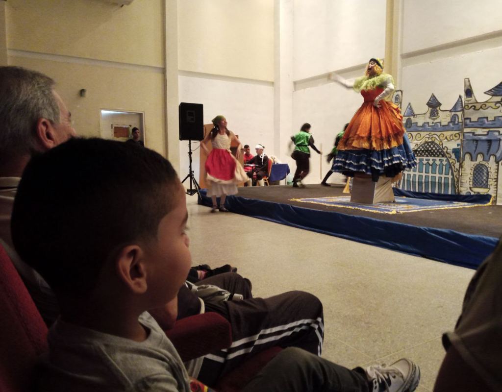 La iniciativa busca ofrecer espacios seguros de expresión y resiliencia para la infancia de las comunidades afectadas en Morón, tras el movimiento telúrico del pasado 24 de junio