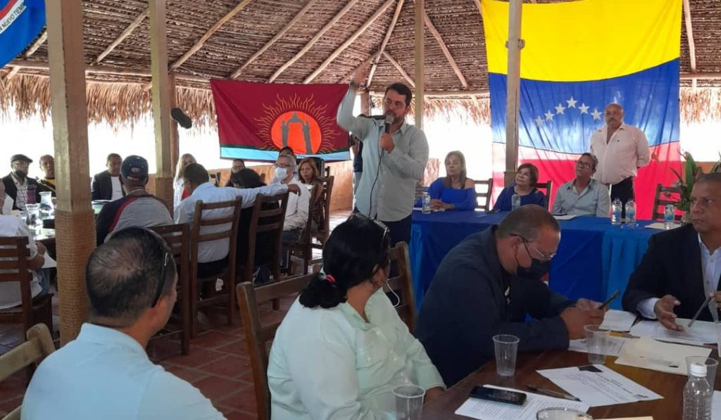 UNT Carabobo rechazó agresión física contra Capriles Radonski