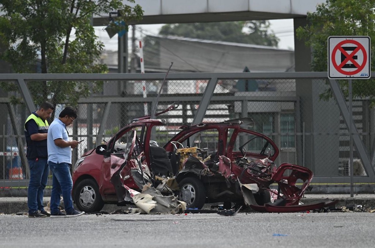 Condenados dos hombres a 10 años de cárcel por terrorismo con carro bomba en Ecuador