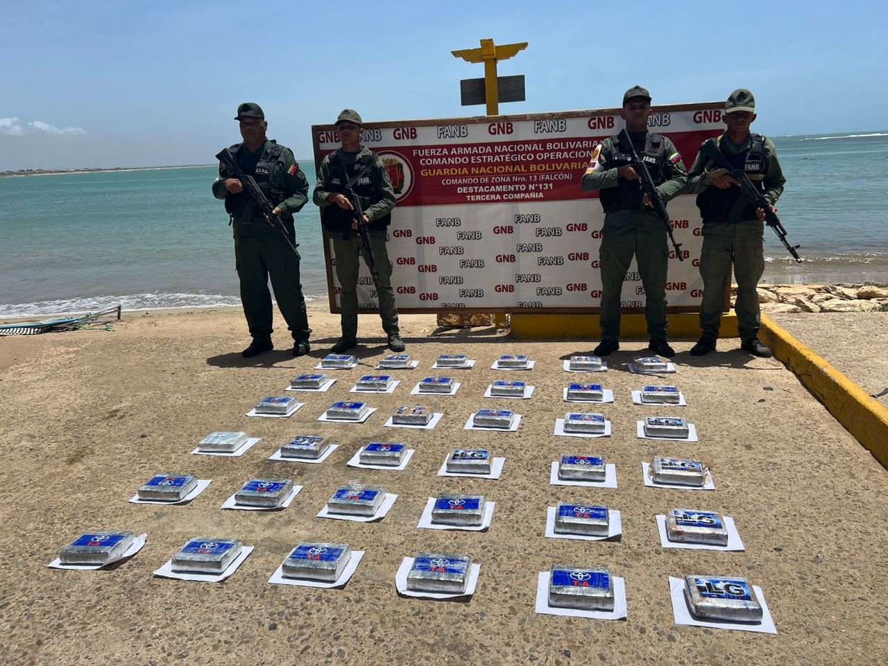 Fuerza Armada incauta más de 41 kilos de cocaína en Falcón