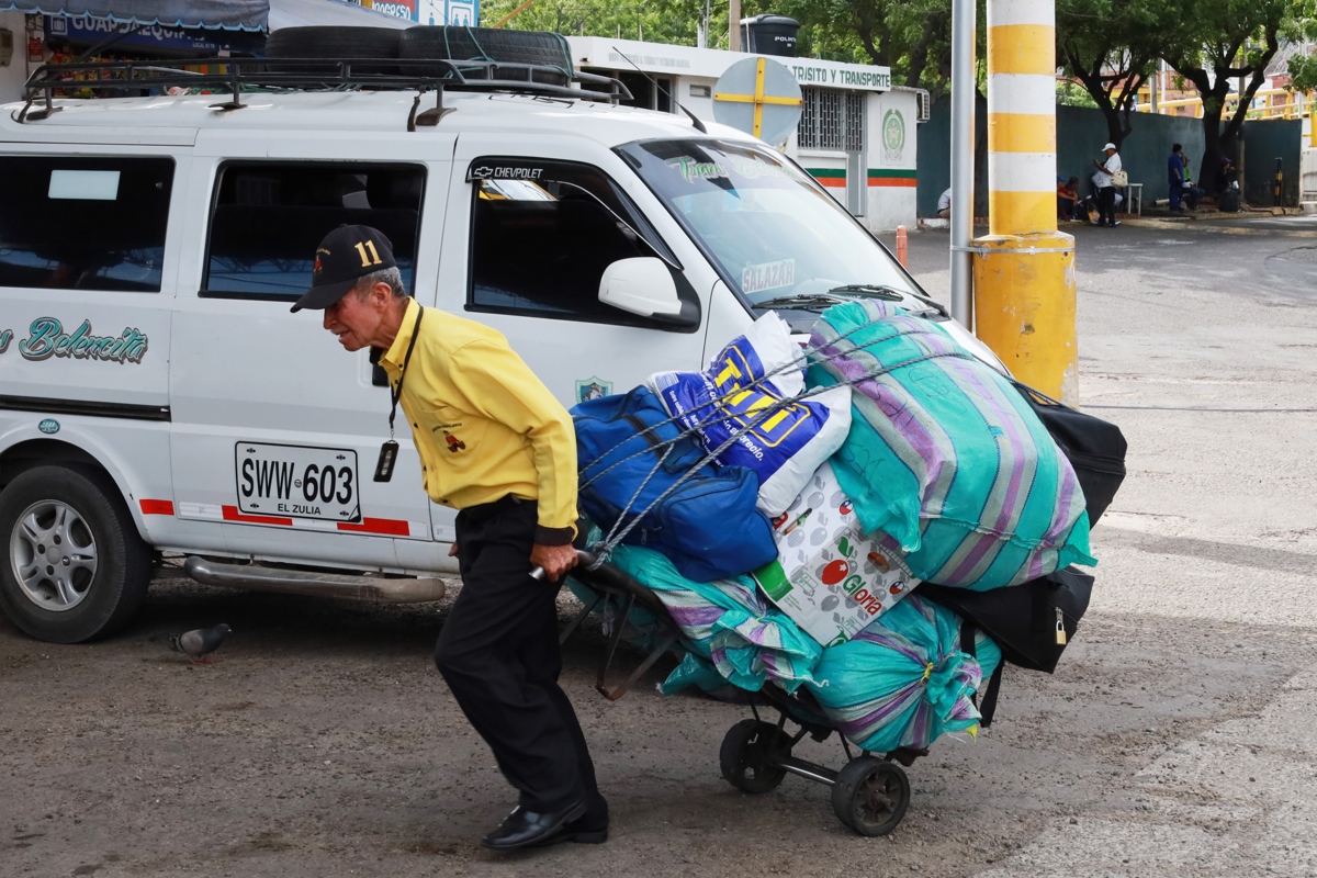 Reactivado transporte colectivo y de buses en la frontera colombo-venezolana