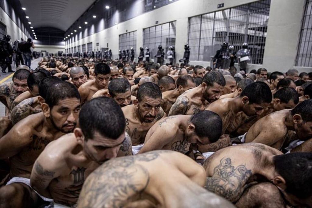 Líder de la MS13 es condenado a 634 años de prisión por 23 homicidios en El Salvador