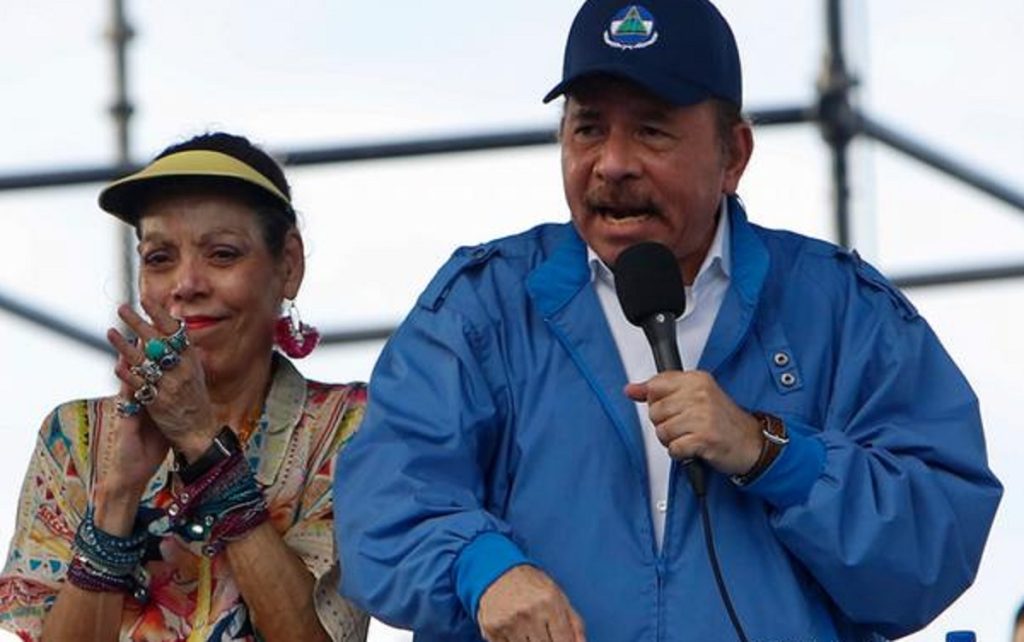 Opositores tildan a Ortega de "enemigo del conocimiento" por cierre de escuela de negocios